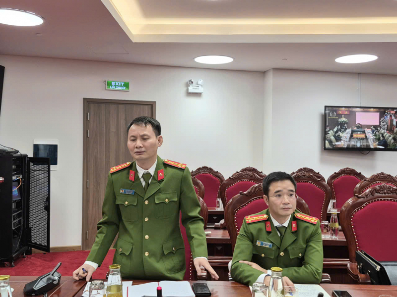 Bộ Công an khẩn trương đưa điện về với bà con vùng đồng bào biên giới khó khăn xã Sáng Nhè -0