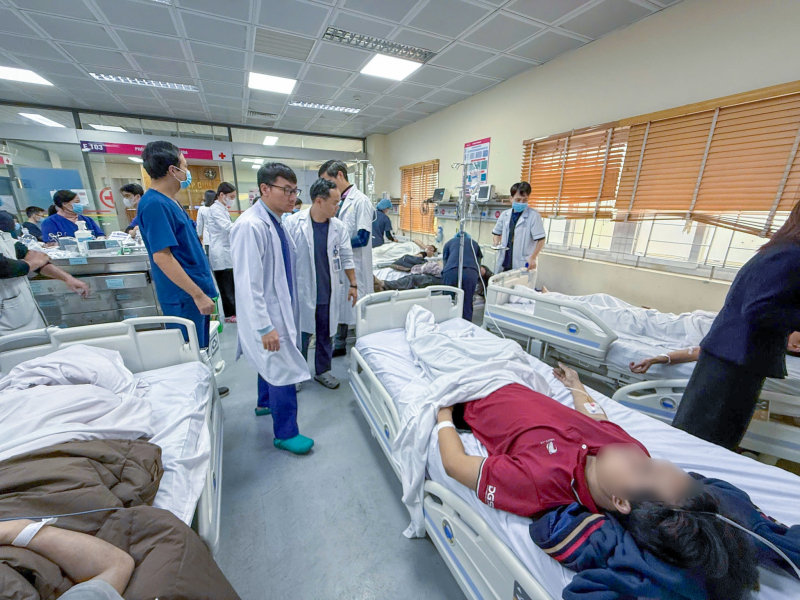 Sức khỏe 15 nạn nhân trong vụ cháy nhà 3 tầng ở phố Trần Cung giờ ra sao? -0