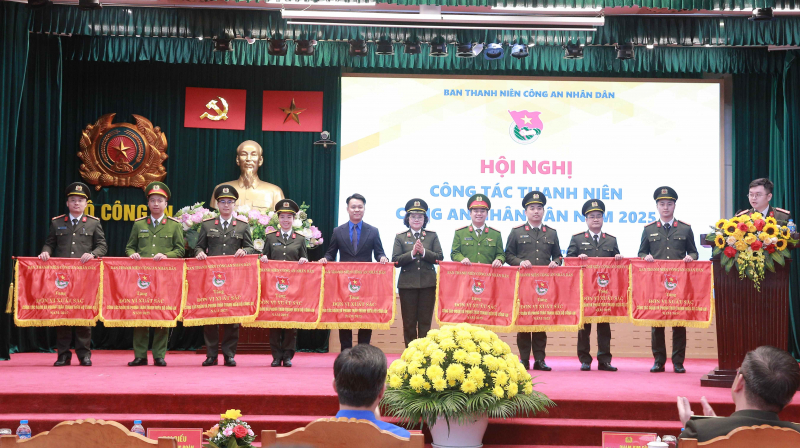 Phát huy mạnh mẽ tinh thần tiên phong, sáng tạo của thanh niên Công an -0