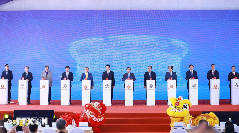 Thủ tướng: Vượt gió ngược, tạo nền tảng, bứt phá bước vào kỷ nguyên mới -0