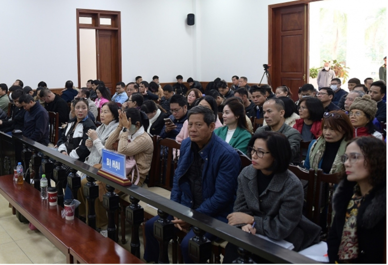 Nhiều nhà đầu tư muốn tòa đánh giá kỹ việc “đại gia” muốn mua cổ phần của Tập đoàn Phúc Sơn -0