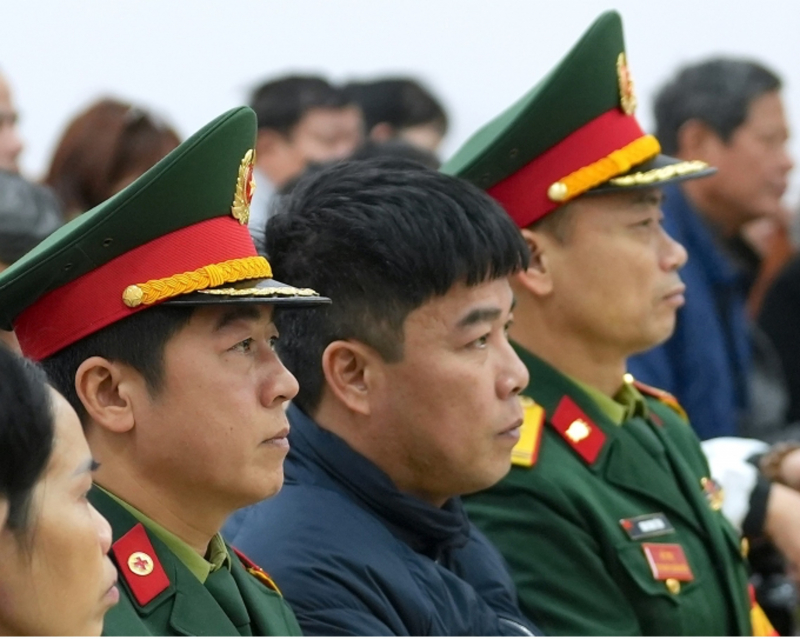 Nhiều nhà đầu tư muốn tòa đánh giá kỹ việc “đại gia” muốn mua cổ phần của Tập đoàn Phúc Sơn -0