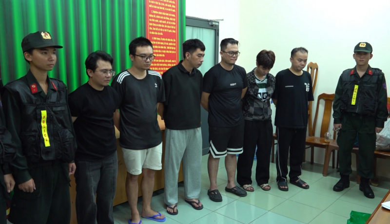 Triệt phá đường dây buôn bán khí cười quy mô lớn, hoạt động liên tỉnh -2