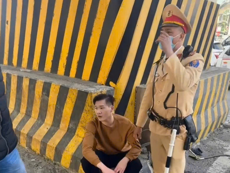 1522911958416489668.jpg -0