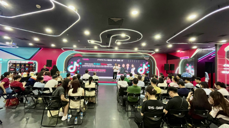 kinh t- s- m- ra cánh c-a cho ngu-i khuy-t t-t và ni-m hy v-ng phát tri-n hon n-a trong nam m-i.jpg -0