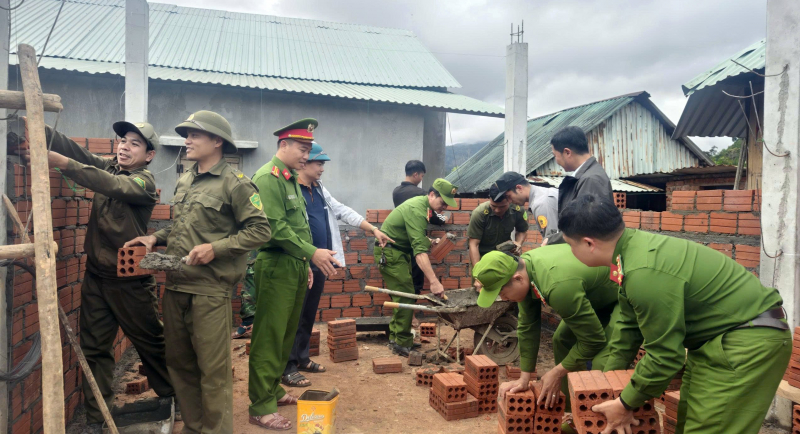 Những hình ảnh ấn tượng của lực lượng Công an thần tốc triển khai “Chiến dịch Quang Trung” -0