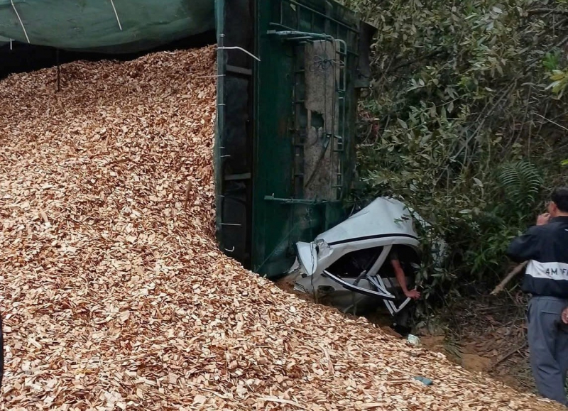 Hai người chết trước lối vào mỏ đất của Công ty cổ phần VLXD Đồng Phú -0