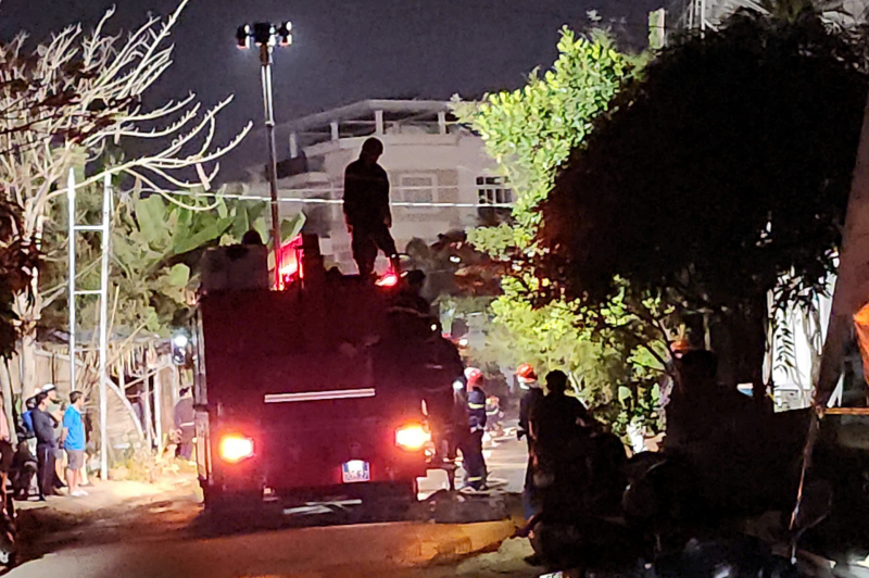 Kịp thời dập tắt vụ hỏa hoạn trong khu dân cư Công ty 8 -0