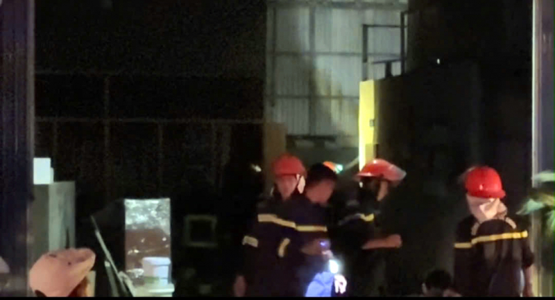 Kịp thời dập tắt vụ hỏa hoạn trong khu dân cư Công ty 8 -1