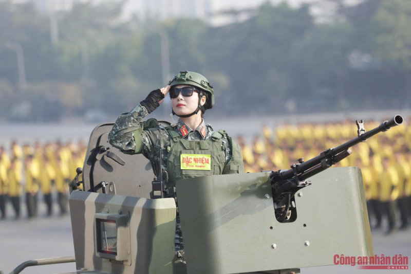 Những khoảnh khắc ấn tượng tại Lễ xuất quân và diễn tập các phương án bảo vệ Đại hội XIV của Đảng -4