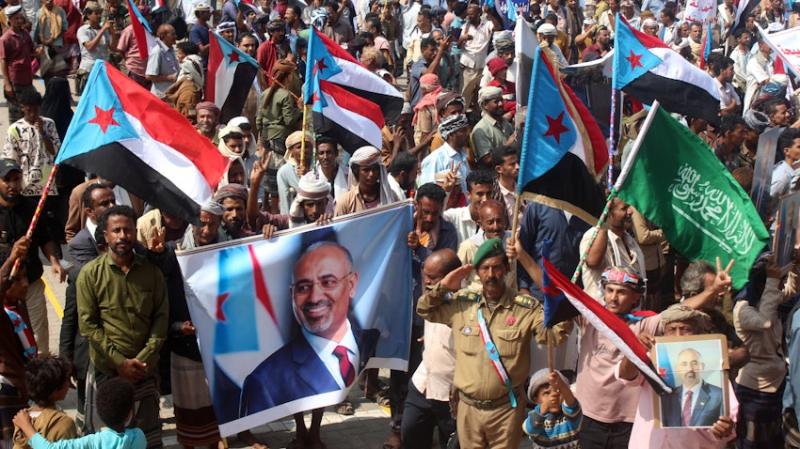 Giữ lửa nghề dệt thổ cẩm Chăm nơi ngã ba sông -0