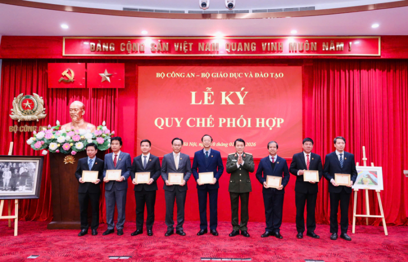 Tăng cường mối quan hệ phối hợp giữa Bộ Công an và Bộ Giáo dục và Đào tạo -0