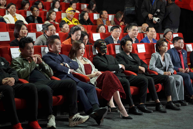 Tội phạm núp bóng tập đoàn kinh tế lên phim hành động chiếu rạp -0