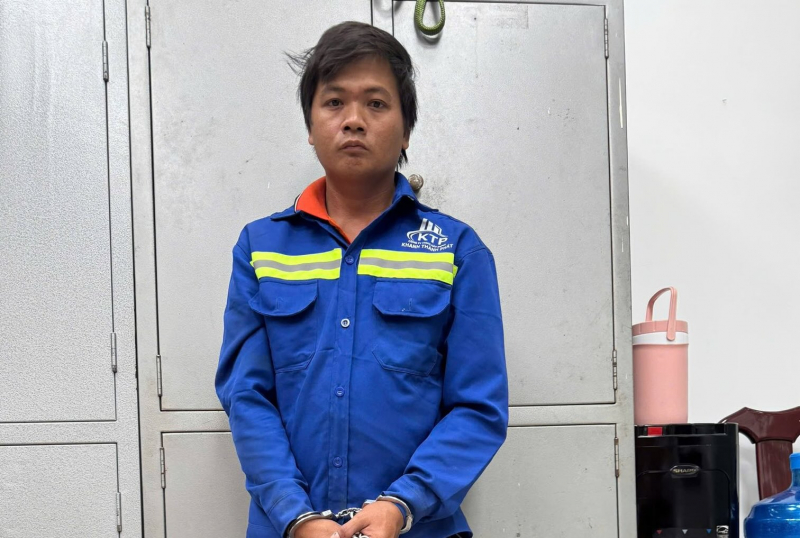 Bắt đối tượng chém con riêng của vợ rồi bỏ trốn -0