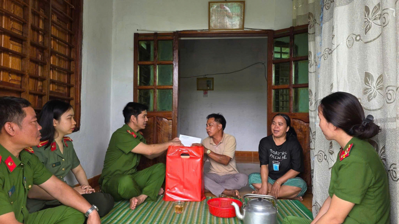 Công an TP Huế bám chắc địa bàn, đảm bảo an ninh, an toàn trước thềm Đại hội Đảng và cuộc bầu cử -0