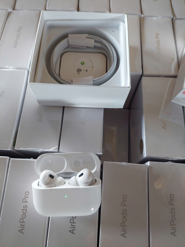 Hải quan phát hiện 2 vụ xâm phạm quyền sở hữu công nghiệp và giả mạo nhãn hiệu lớn -0