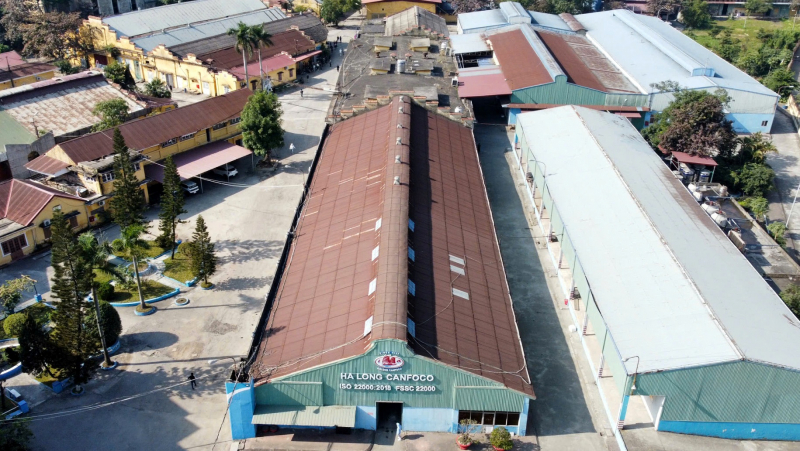 Nỗi buồn sau cánh cổng mang tên “Đồ hộp Hạ Long” -0