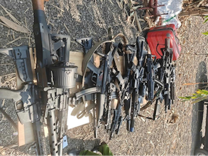 Xử lý nhóm thanh niên sử dụng 42 khẩu súng bắn đạn nhựa chơi “đánh trận giả” tại Long Biên -0