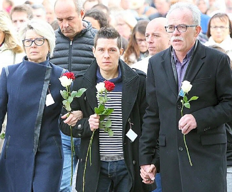 Người chồng đau khổ và vụ án kỳ lạ -0