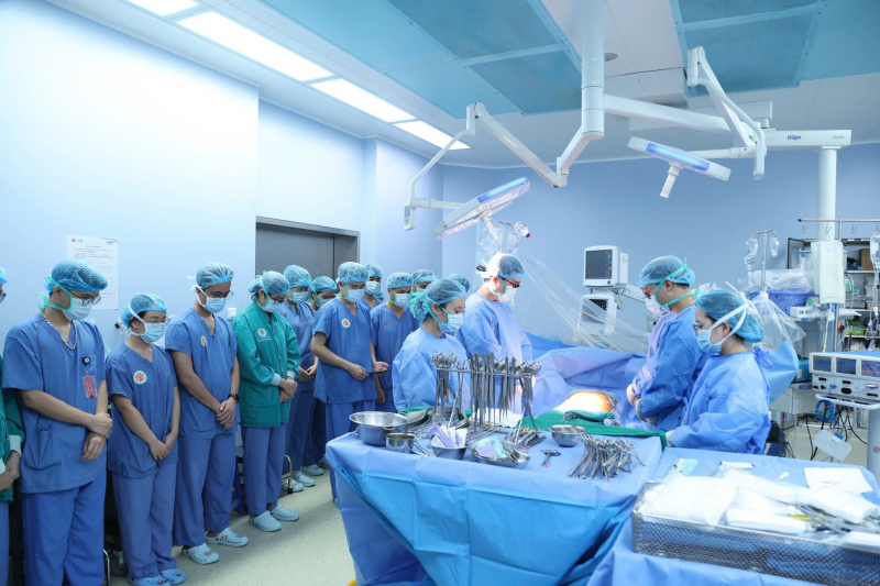 Nữ nhân viên y tế hiến tạng cứu sống nhiều người -0