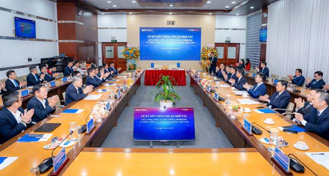 MobiFone và ACV ký kết hợp tác chiến lược - Hiện đại hóa hạ tầng số và hạ tầng viễn thông tại các cảng hàng không -0