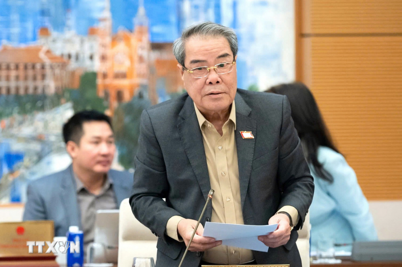 Ủy ban Thường vụ Quốc hội: Lam rõ 