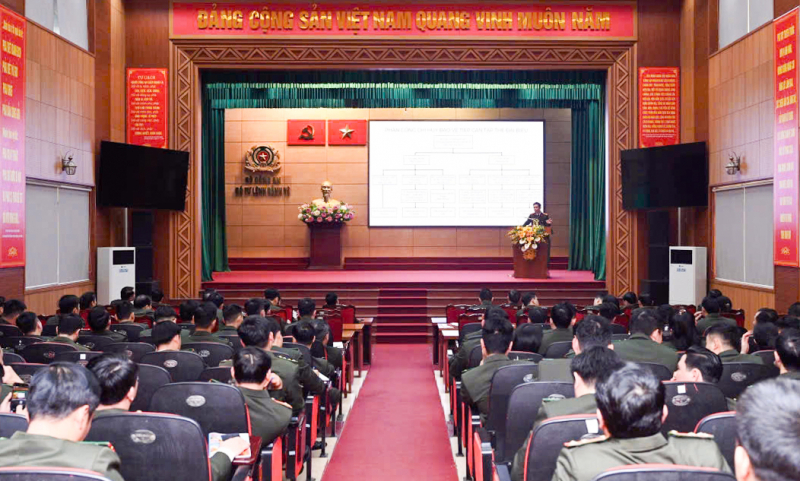 Tập huấn nghiệp vụ cho CBCS Cảnh vệ tham gia bảo vệ Đại hội XIV của Đảng -0