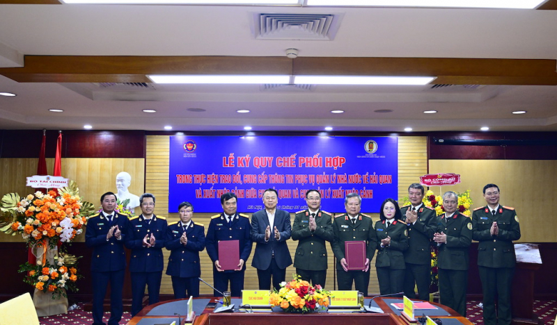 Cục Quản lý xuất nhập cảnh, Bộ Công an và Cục Hải quan, Bộ Tài chính tổ chức Lễ ký quy chế phối hợp -0