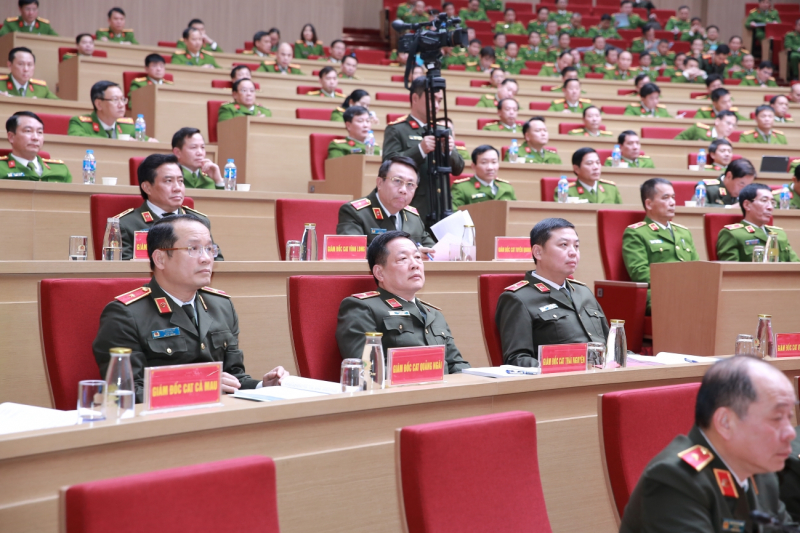 Đấu tranh hiệu quả tội phạm, kiến tạo mạnh mẽ cho phát triển kinh tế - xã hội -1