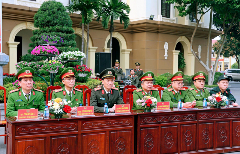 Công an Ninh Bình tăng cường ANTT Đại hội XIV của Đảng tại 