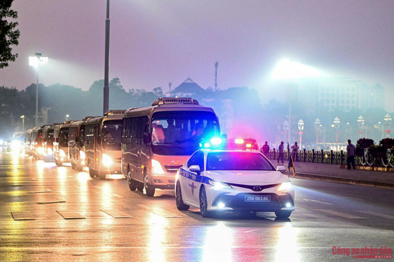 Hanoi Municipal Police Department conducts full-scale rehearsal for 14th National Party Congress -0