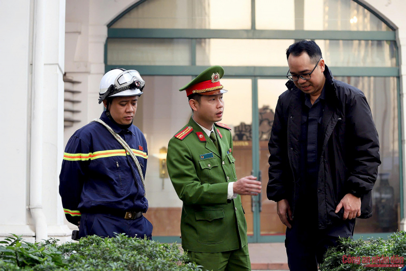 Hanoi Municipal Police Department conducts full-scale rehearsal for 14th National Party Congress -4
