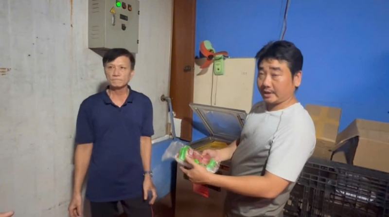 Triệt phá đường dây sản xuất thịt đà điểu, dê, nhím làm giả từ thịt heo, thu lợi hàng tỷ đồng -3