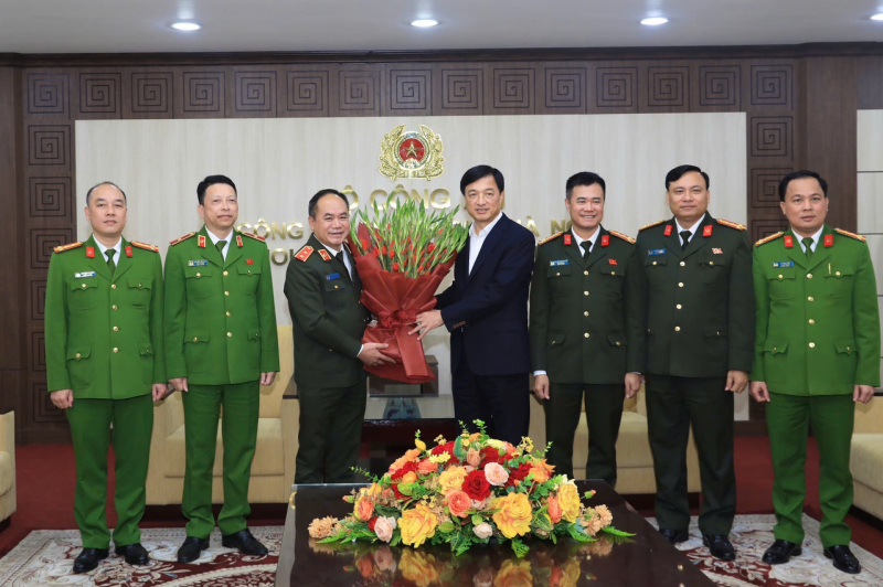 Bí thư Thành ủy Hà Nội làm việc với Đảng ủy Công an thành phố Hà Nội -0