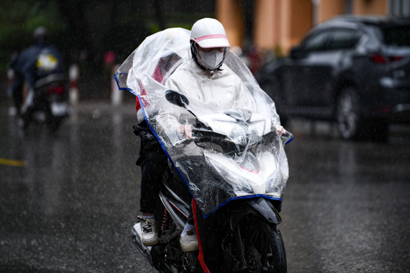 Miền Bắc sương mù, nhiều mây và mưa rét -0