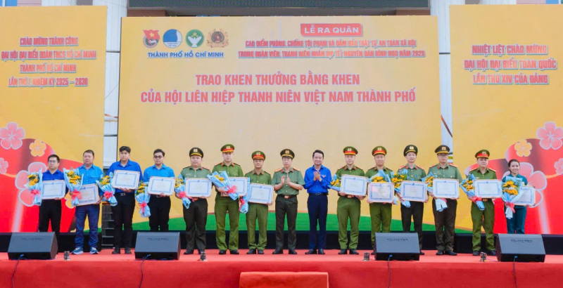 Tuổi trẻ Công an TP Hồ Chí Minh ra quân cao điểm, đảm bảo ANTT Tết Bính Ngọ 2026 -0