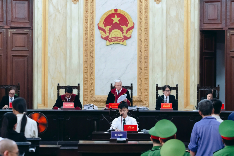 Tuyên án 14 bị cáo trong đường dây mua bán 16,6 kg ma túy -0