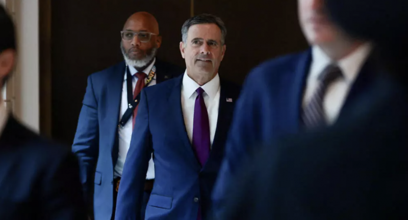 Báo Mỹ: Giám đốc CIA đã đến Thủ đô của Venezuela -0