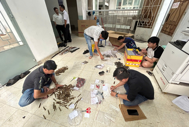 Triệt xóa đường dây mua bán, tàng trữ vũ khí quân dụng quy mô lớn -0