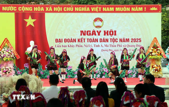 Phát huy quyền làm chủ của nhân dân trong tham gia xây dựng, hoàn thiện thể chế -0