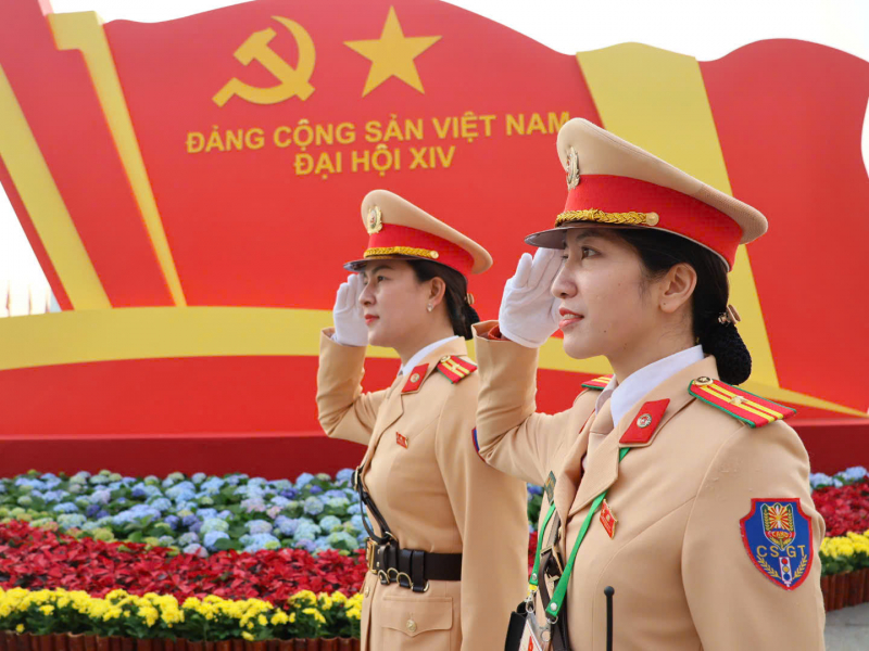 CSGT Hà Nội bảo đảm tuyệt đối an toàn giao thông, đón dẫn đoàn trên các tuyến “Ba nhất” -0