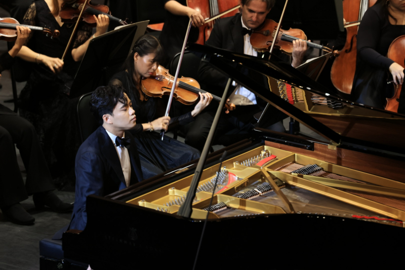 Hoà nhạc “Khát vọng mùa xuân” – kết nối truyền thống và hiện đại, hoà quyện văn hoá Đông, Tây -0