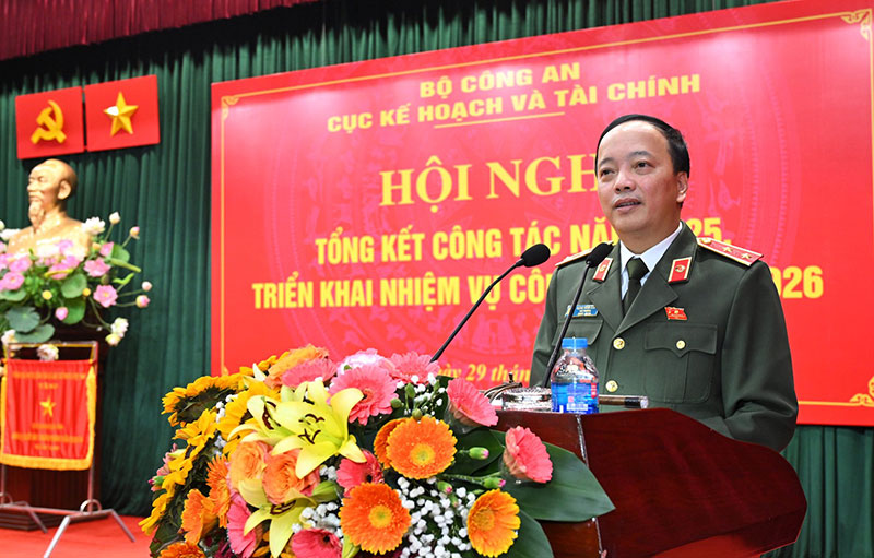 Xây dựng pháp luật phục vụ phát triển đất nước -0