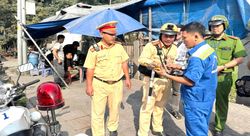 CSGT Công an TP Hồ Chí Minh ra quân tổng rà soát, xử lý 