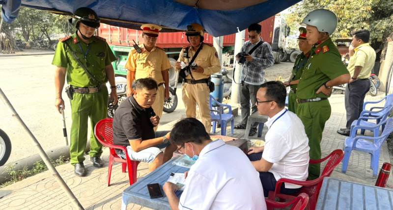 CSGT Công an TP Hồ Chí Minh ra quân tổng rà soát, xử lý 