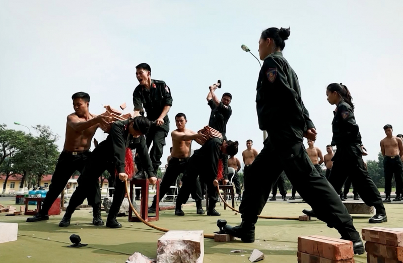 Giữ vững bình yên để đất nước bứt phá -0