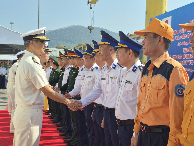 Tàu Lực lượng Bảo vệ bờ biển Nhật Bản thăm hữu nghị thành phố Đà Nẵng -2
