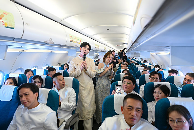 Vietnam Airlines lan tỏa thông điệp “Việt Nam hạnh phúc” từ bầu trời -0