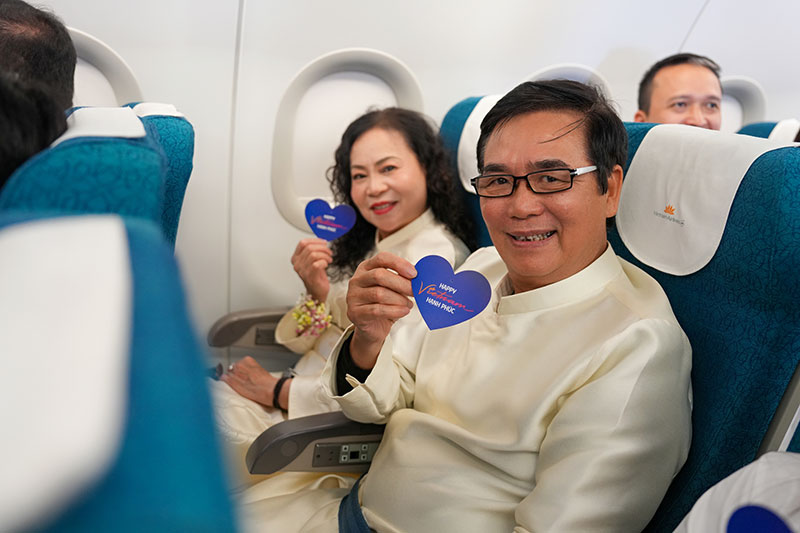 Vietnam Airlines lan tỏa thông điệp “Việt Nam hạnh phúc” từ bầu trời -0