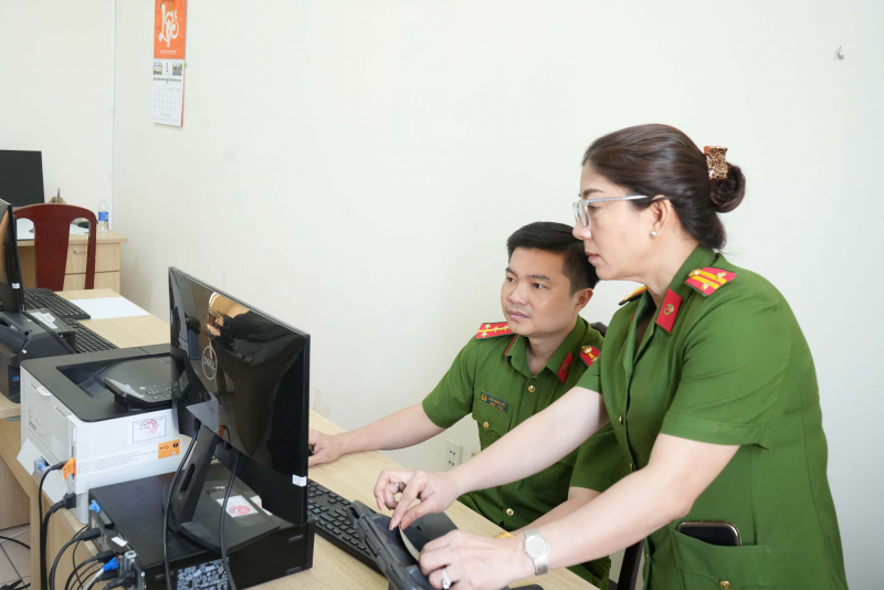 Công an TP Cần Thơ đẩy mạnh chuyển đổi số trong công tác tàng thư căn cước -0